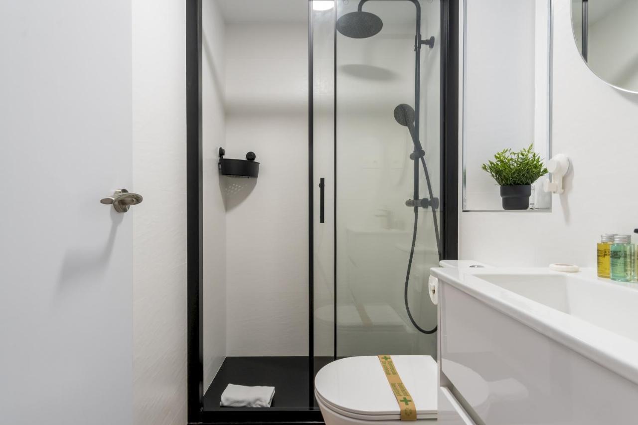 Modern And Cozy- 1 Bedroom 1 Bathroom -Lavapies มาดริด ภายนอก รูปภาพ